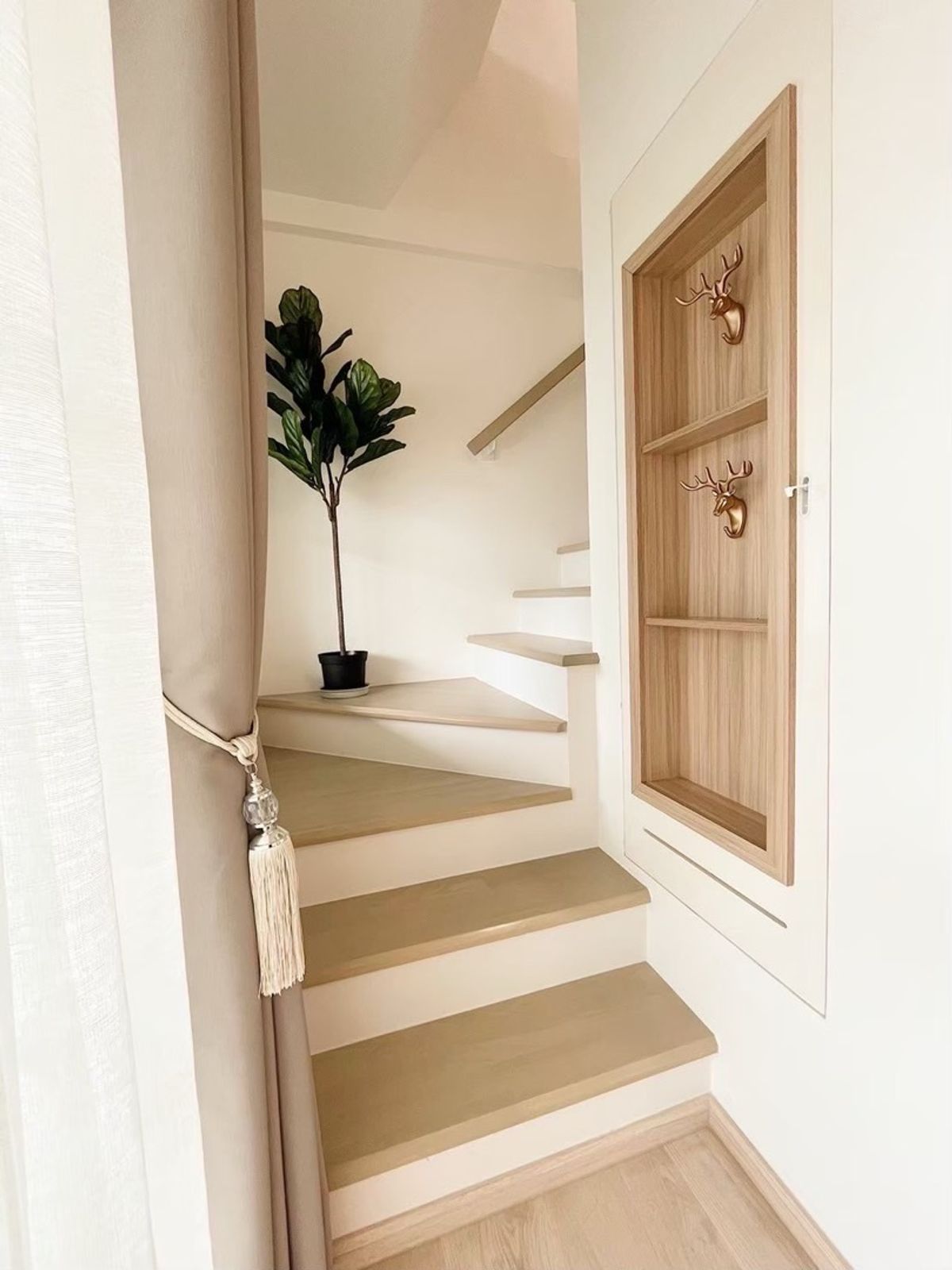 For RentTownhomeBangna, Bearing, Lasalle : 💥ForRent💥3Bed • Indy2 Bangna Ramkhamhang2 🏡 Near Mega Bangna‼️  Ready to move in ‼️  Fully Furnished ✨