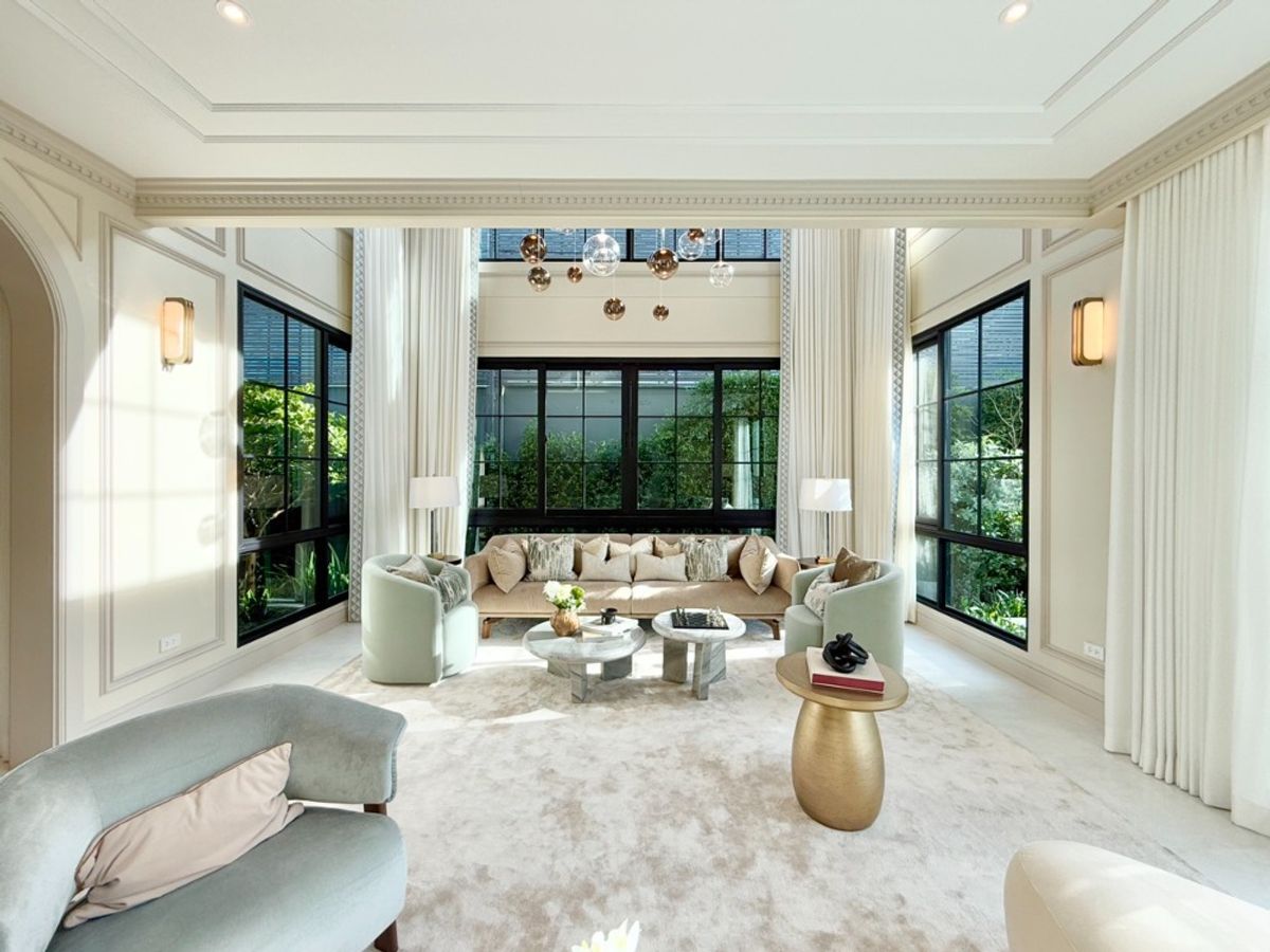 For SaleHousePattanakan, Srinakarin : 𝑵𝒂𝒓𝒊𝒏𝒔𝒊𝒓𝒊 𝑹𝒂𝒎𝒂𝟗 – 𝑲𝒓𝒖𝒏𝒈𝒕𝒉𝒆𝒑 𝑲𝒓𝒆𝒆𝒕𝒉𝒂 𝑳𝒖𝒙𝒖𝒓𝒊𝒐𝒖𝒔 𝒔𝒊𝒏𝒈𝒍𝒆-𝒅𝒆𝒕𝒂𝒄𝒉𝒆𝒅 𝒉𝒐𝒖𝒔𝒆 𝑮𝒆𝒐𝒓𝒈𝒊𝒂𝒏 𝒔𝒕𝒚𝒍𝒆 𝒃𝒚 𝒕𝒉𝒆 𝒍𝒂𝒌𝒆 “𝑳𝒂𝒌𝒆𝒔𝒊𝒅𝒆 𝑬𝒍𝒆𝒈𝒂𝒏𝒄𝒆” 𝒄𝒐𝒎𝒑𝒍𝒆𝒕𝒆 𝒇𝒐𝒓 𝒂 𝒔𝒖𝒑𝒆𝒓𝒊𝒐𝒓 