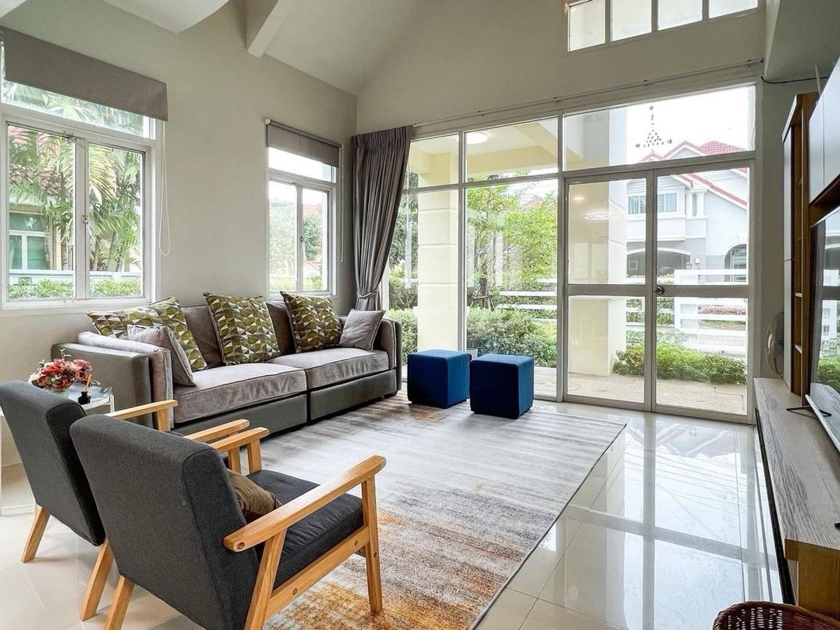 For RentHouseLadkrabang, Suwannaphum Airport : ✅ Rent ✅ Barameth Village 🌟 There is a housekeeper room