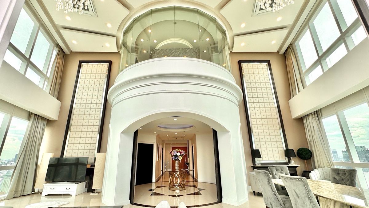 For RentCondoSukhumvit, Asoke, Thonglor : Millenium Penthouse Tower D 316 SQM for Rent !! Beautiful Benkiti Park View 🏡45 Floor! Town Down of Bangkok Near Asoke and Promphong BTS 5 Minute !! Close to Emporium Mall and Emquatier !! Super Locaton (Contact Me for Viewing 081-999-4482) Kate