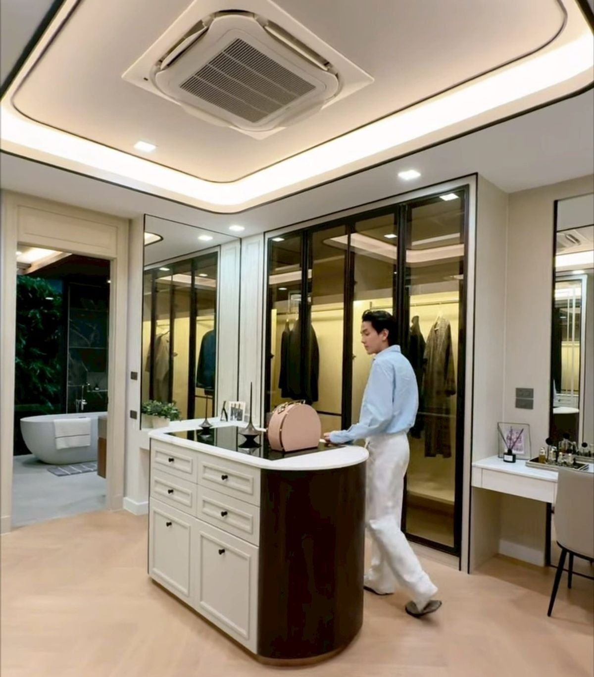 ขายบ้านลาดกระบัง สุวรรณภูมิ : โครงการ เดอะวัน ซิกเนเจอร์ บางนา-พระราม 9 (THE ONE SIGNATURE BANGNA – RAMA 9) รหัส : H8225