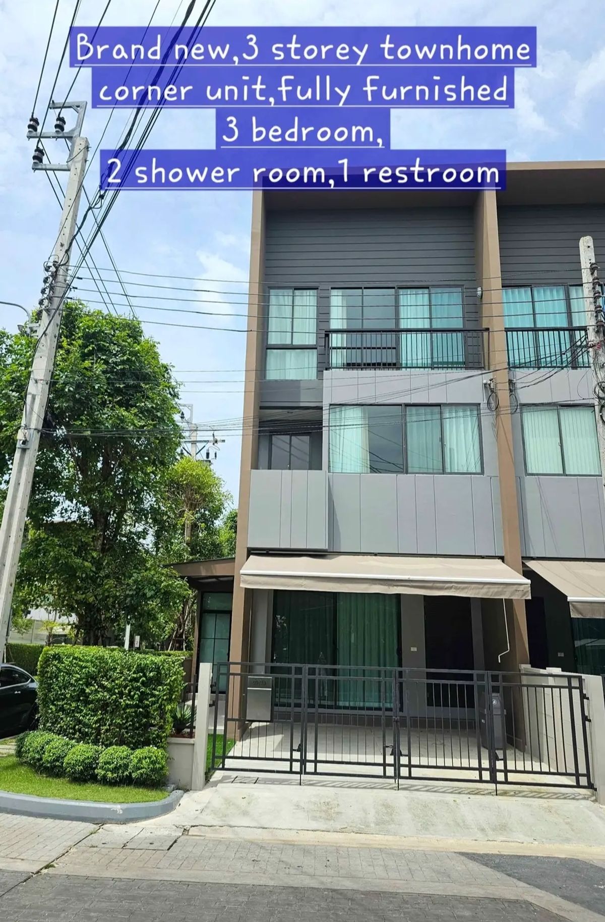 ให้เช่าทาวน์โฮมพัฒนาการ ศรีนครินทร์ : ให้เช่า ทาวน์โฮม 3 ชั้น เฟอร์นิเจอร์ครบ พร้อมเข้าอยู่ บ้านกลางเมือง พระราม 9 - กรุงเทพกรีฑา บ้านหลังมุม ทำเลดีมาก โซนส่วนตัว  ตรงข้ามเป็นสวนสาธารณะ ใกล้  Brighton College Bangkok / Wellington College School ใกล้สนามบิน สุวรรณภูมิ