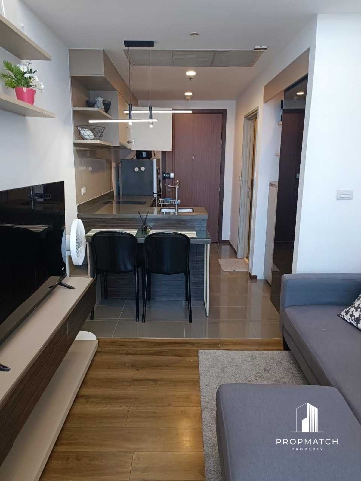 ให้เช่าคอนโดสะพานควาย จตุจักร : ✨Flash Deal ✨Onyx Phahonyothin( 1Bed 1Bath 43.5SQM.) แต่งครบพร้อมอยู่ !! เพียง 20,000บาทต่อเดือน Tel.0981315848 @propmatch