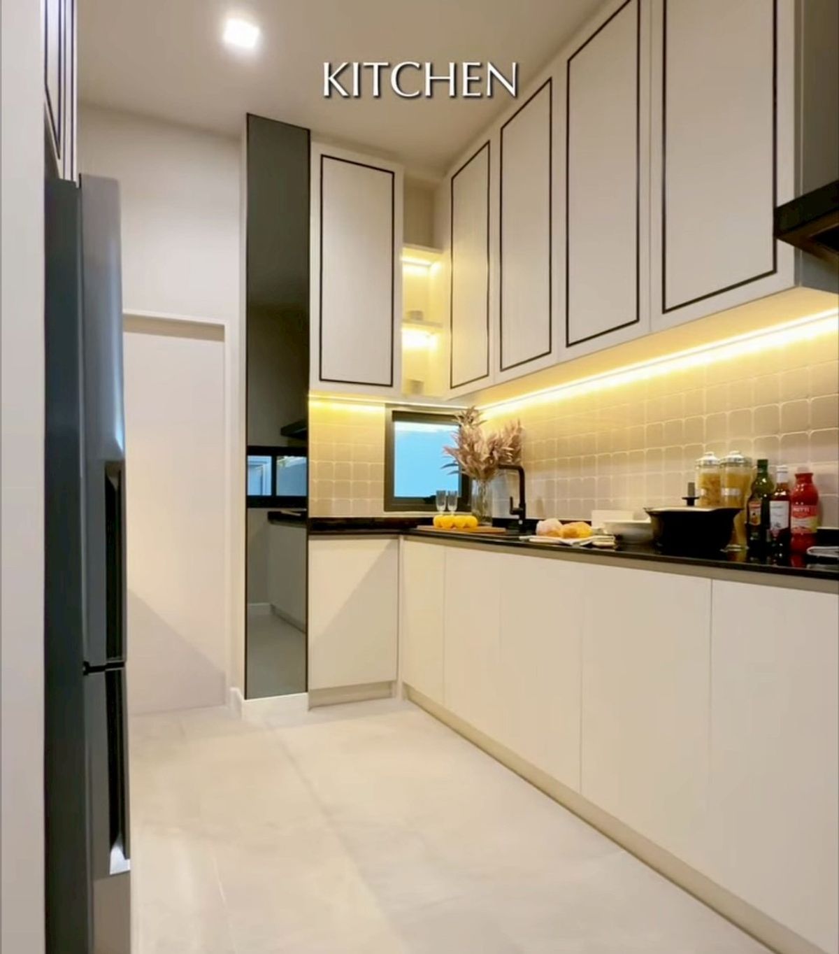 ขายบ้านลาดกระบัง สุวรรณภูมิ : โครงการ เดอะวัน ซิกเนเจอร์ บางนา-พระราม 9 (THE ONE SIGNATURE BANGNA – RAMA 9) รหัส : H8225