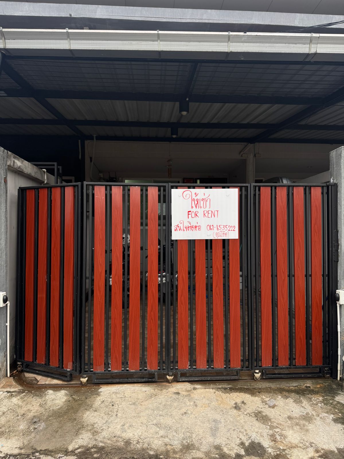 ให้เช่าทาวน์โฮมลาดกระบัง สุวรรณภูมิ : ทาวน์เฮาส์2ชั้นกรุงเทพกรีฑาตัดใหม่ 2นอน3น้ำ ใกล้สนามบินสุวรรณภูมิ