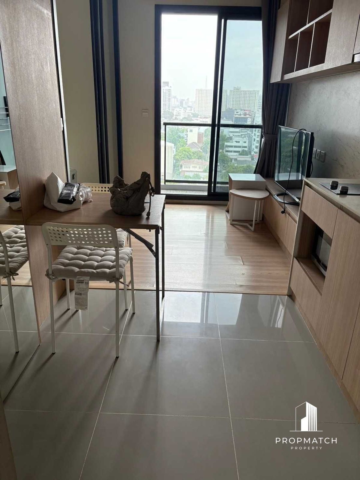 ให้เช่าคอนโดสะพานควาย จตุจักร : ✨Flash Deal ✨M Jatujak( 1Bed 1Bath 32SQM.) แต่งครบพร้อมอยู่ !! เพียง 20,000 บาทต่อเดือน Tel.0981315848 @propmatch