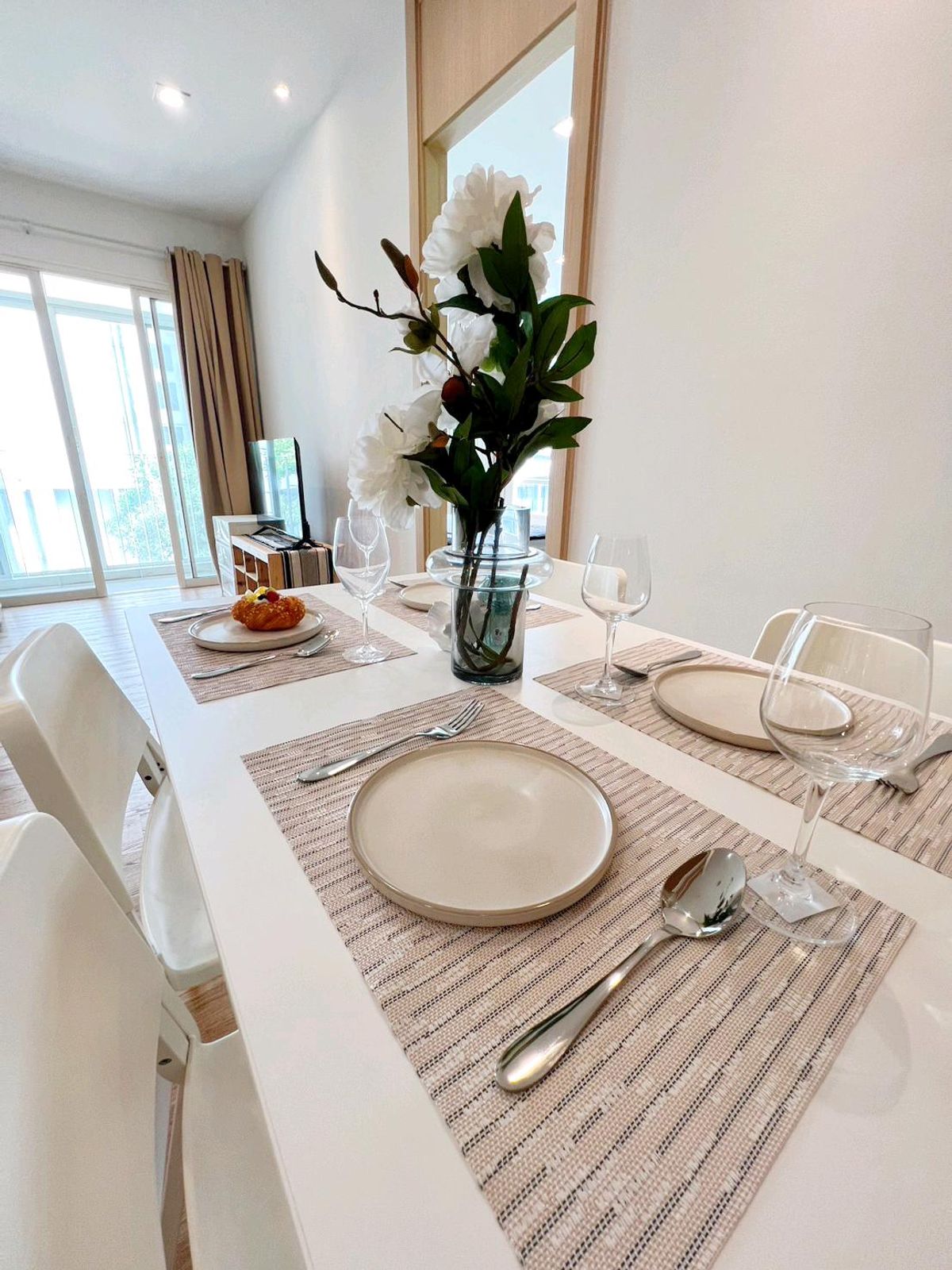 ให้เช่าคอนโดอ่อนนุช อุดมสุข : 💥 For Rent 💥 Ideo Verve Sukhumvit (33,000 บาท/เดือน) , 2 Bed 2 Bath , 65 sq.m. สนใจโทร/line  0621429464 