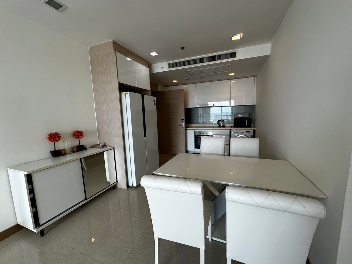 ให้เช่าคอนโดพัทยา บางแสน ชลบุรี สัตหีบ : ให้เช่าคอนโด The Palm Wongamat Beach Front พัทยา 2 ห้องนอน 2 ห้องน้ำ ชั้นสูง (S03-2077)