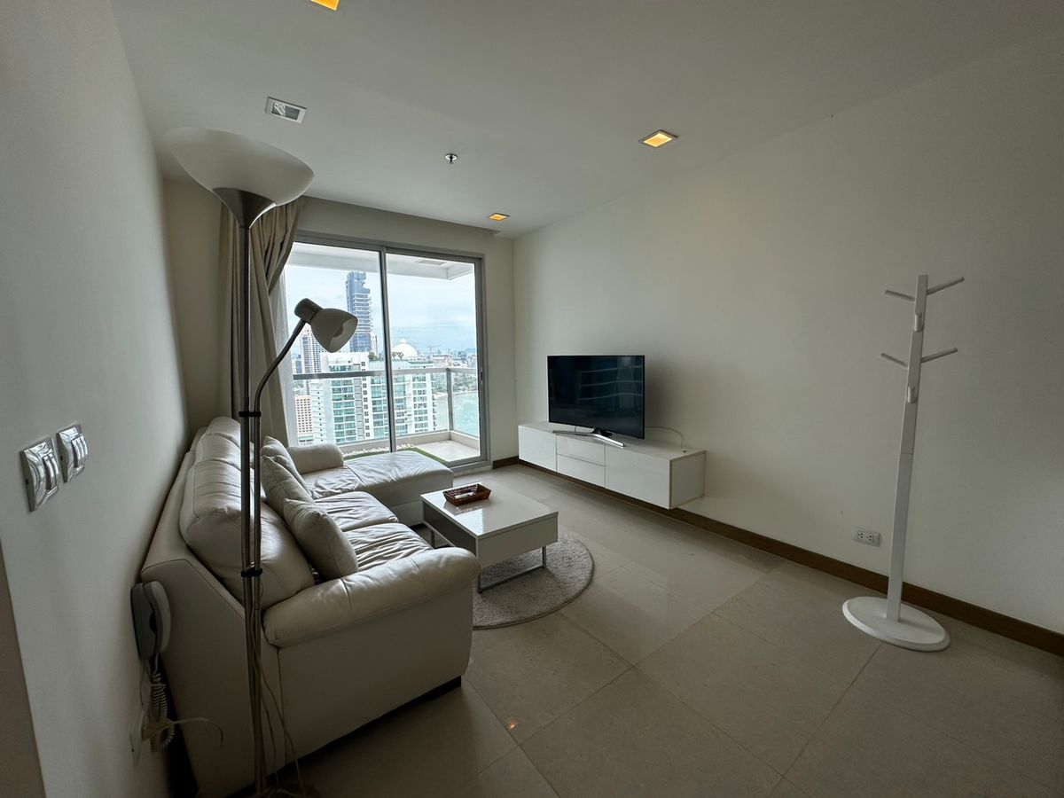 ให้เช่าคอนโดพัทยา บางแสน ชลบุรี สัตหีบ : ให้เช่าคอนโด The Palm Wongamat Beach Front พัทยา 2 ห้องนอน 2 ห้องน้ำ ชั้นสูง (S03-2077)