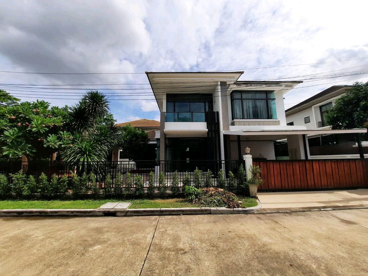 ให้เช่าบ้านสาทร นราธิวาส : หมู่บ้านเออร์เบิน สาทร-ราชพฤกษ์ 