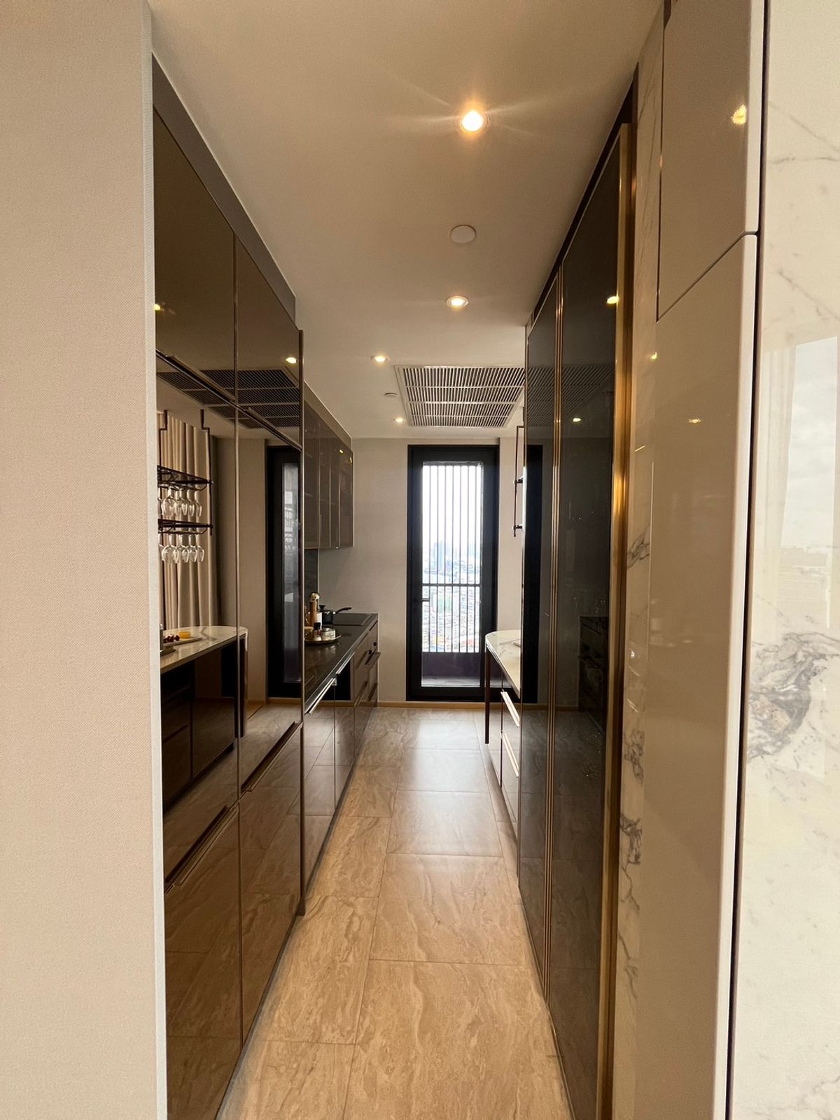 ขายคอนโดพระราม 9 เพชรบุรีตัดใหม่ RCA : 💎 PENTHOUSE ASHTON ASOKE–RAMA 9 เพนท์เฮาส์เหนือระดับ ชั้นสูง วิว North-East ใจกลาง New CBD พระราม 9