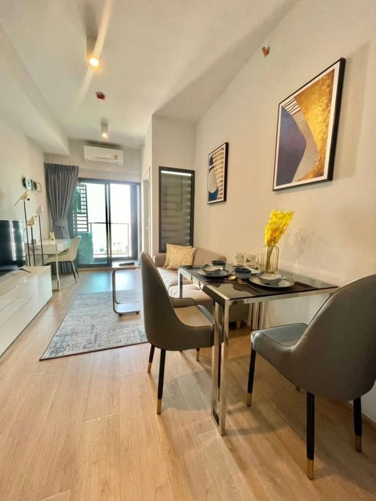 For RentCondoRama9, Petchburi, RCA : ⭐️ IDEO Rama 9 - Asoke ⭐️ For Rent room size 35 sqm. Furniture and electrical appliances