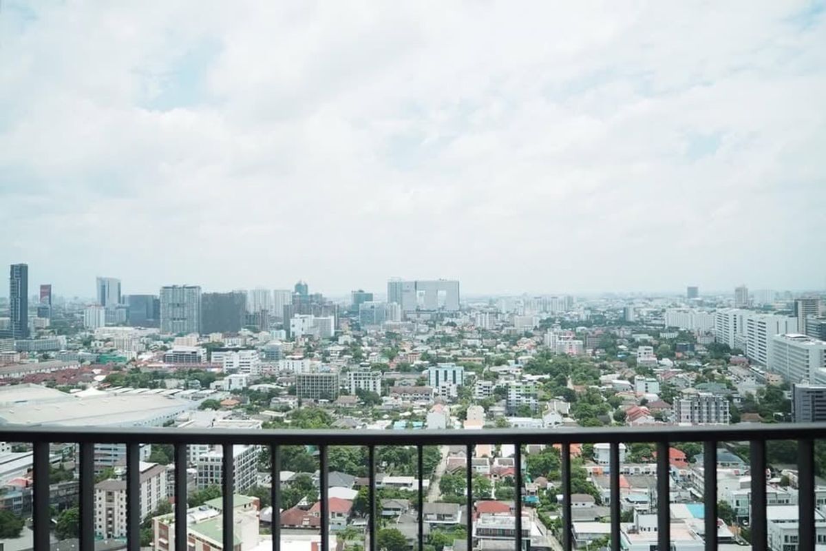 For RentCondoLadprao, Central Ladprao : 🔥 Urgent 🔥 Ready to move in The real room is very beautiful. There are many rooms.