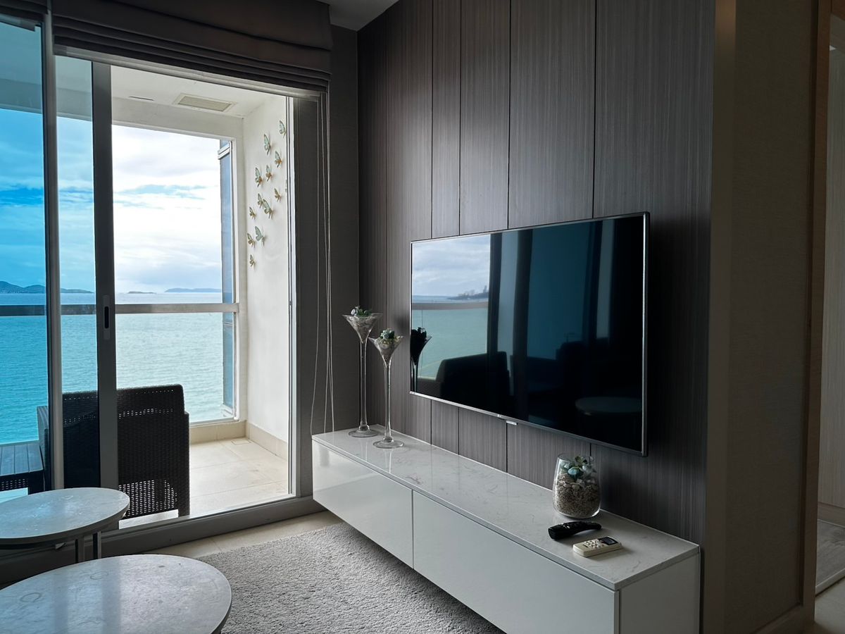 For RentCondoPattaya, Bangsaen, Chonburi : For rent condo The plam wongamat beach front pattay fully furnished (S03-2076) 