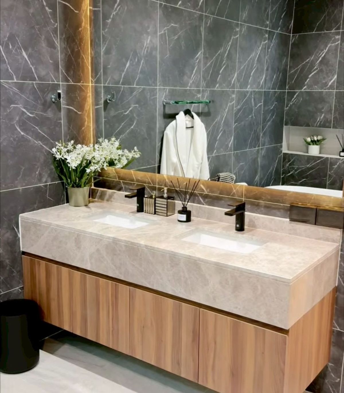 ขายบ้านลาดกระบัง สุวรรณภูมิ : โครงการ เดอะวัน ซิกเนเจอร์ บางนา-พระราม 9 (THE ONE SIGNATURE BANGNA – RAMA 9) รหัส : H8225