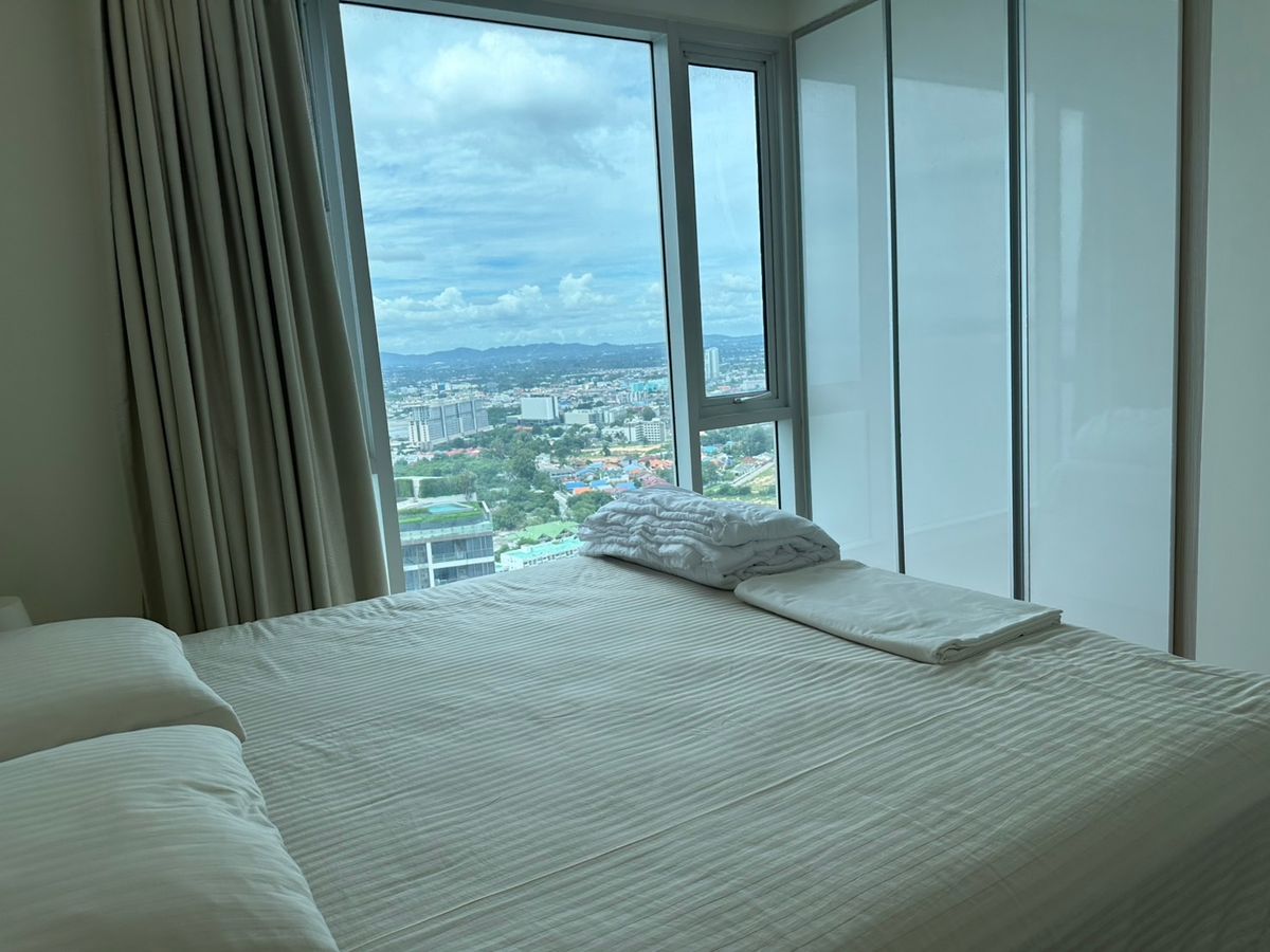 ให้เช่าคอนโดพัทยา บางแสน ชลบุรี สัตหีบ : ให้เช่าคอนโด The Palm Wongamat Beach Front พัทยา 2 ห้องนอน 2 ห้องน้ำ ชั้นสูง (S03-2077)