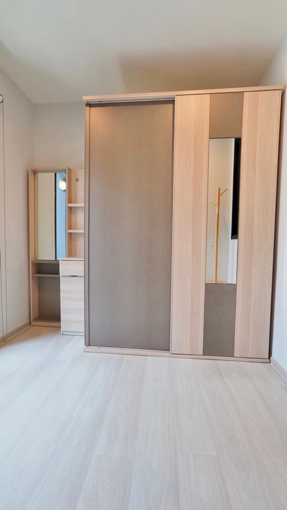 ให้เช่าคอนโดพระราม 9 เพชรบุรีตัดใหม่ RCA : 🌈พร้อมอยู่🌸🌸Life Asoke🚇MRT เพชรบุรี 0 เมตร🍀🍀1 Bed 35 ตรม•⛔️⛔️NOT CO-AGENT⛔️⛔️