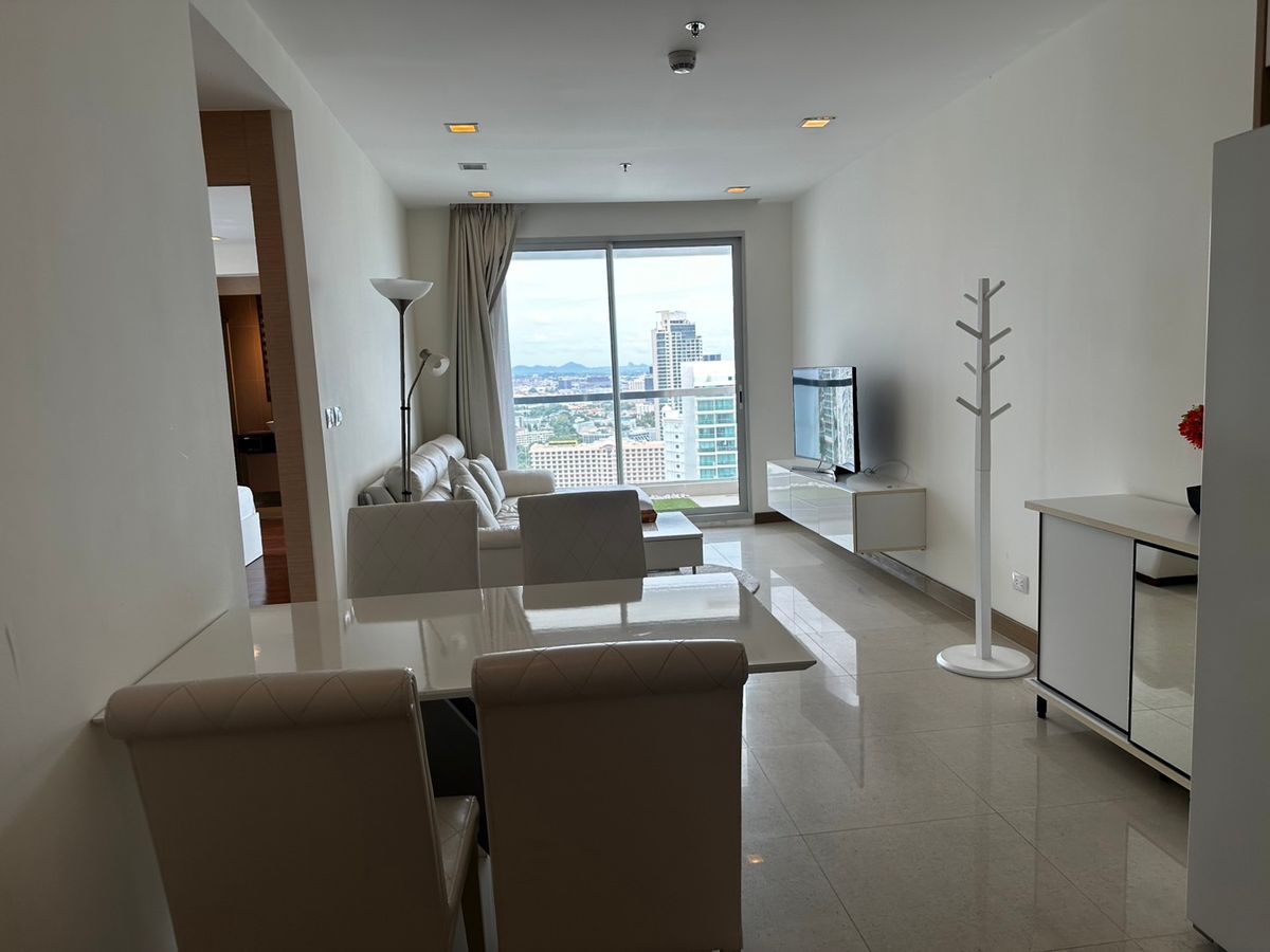 ให้เช่าคอนโดพัทยา บางแสน ชลบุรี สัตหีบ : ให้เช่าคอนโด The Palm Wongamat Beach Front พัทยา 2 ห้องนอน 2 ห้องน้ำ ชั้นสูง (S03-2077)