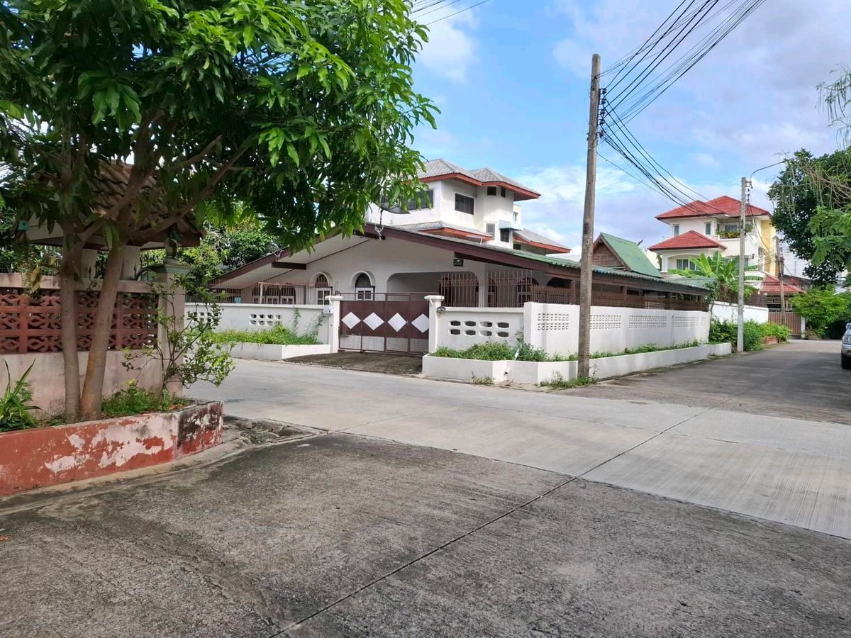 ขายบ้านวิภาวดี ดอนเมือง หลักสี่ : ขายบ้านทำเลดี รามอินทราซอย 13