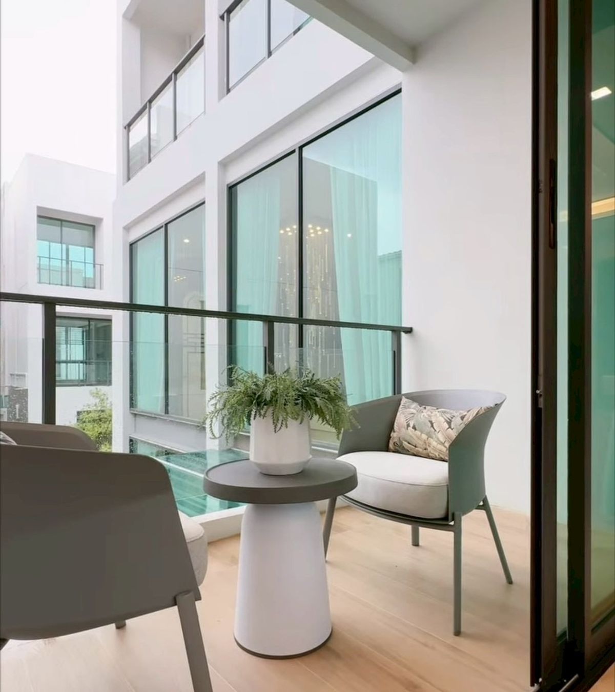 ขายบ้านลาดกระบัง สุวรรณภูมิ : โครงการ เดอะวัน ซิกเนเจอร์ บางนา-พระราม 9 (THE ONE SIGNATURE BANGNA – RAMA 9) รหัส : H8225