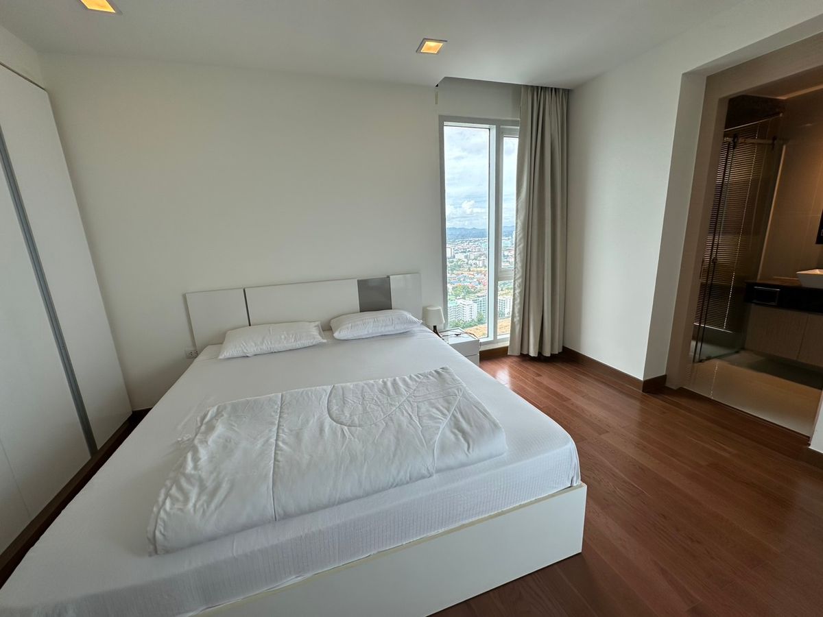 ให้เช่าคอนโดพัทยา บางแสน ชลบุรี สัตหีบ : ให้เช่าคอนโด The Palm Wongamat Beach Front พัทยา 2 ห้องนอน 2 ห้องน้ำ ชั้นสูง (S03-2077)