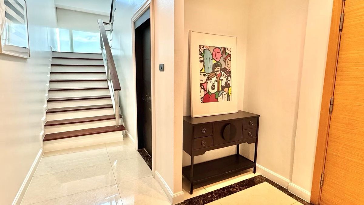 For RentCondoSukhumvit, Asoke, Thonglor : Millenium Penthouse Tower D 316 SQM for Rent !! Beautiful Benkiti Park View 🏡45 Floor! Town Down of Bangkok Near Asoke and Promphong BTS 5 Minute !! Close to Emporium Mall and Emquatier !! Super Locaton (Contact Me for Viewing 081-999-4482) Kate