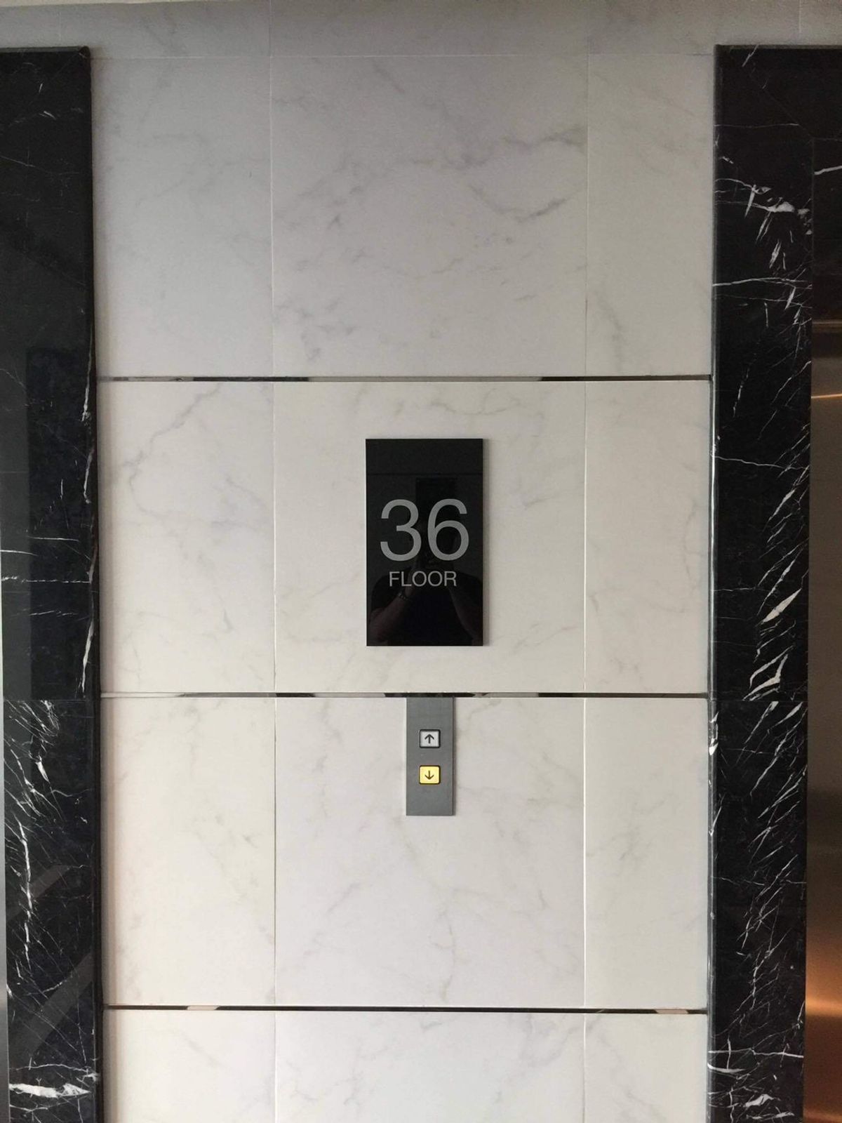 ให้เช่าคอนโดอ่อนนุช อุดมสุข : ให้เช่าคอนโด Rhythm สุขุมวิท 50 ชั้นบนสุด พร้อมอ่างอาบน้ำ (S15-27240)