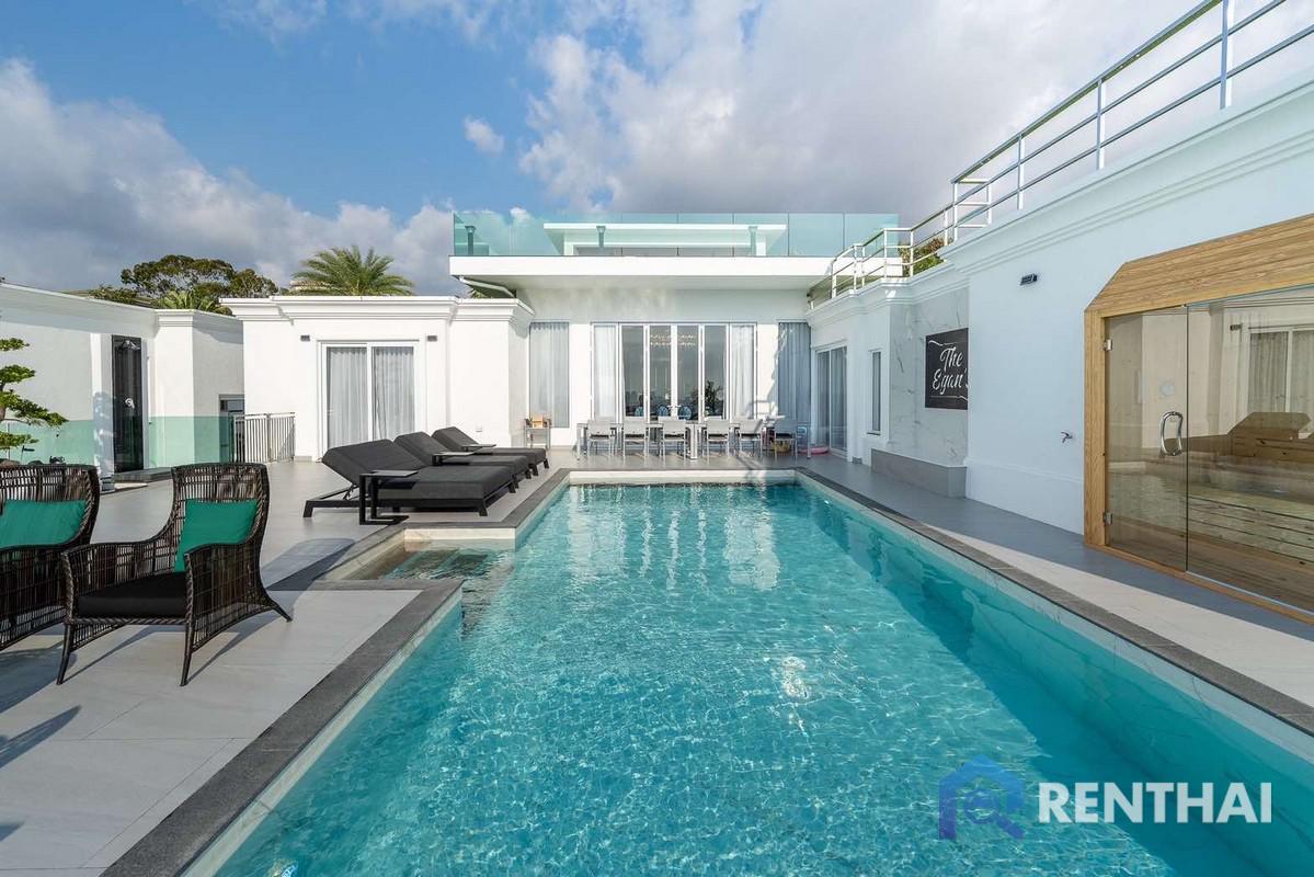 For SaleHousePattaya, Bangsaen, Chonburi : Modern Luxurious Living