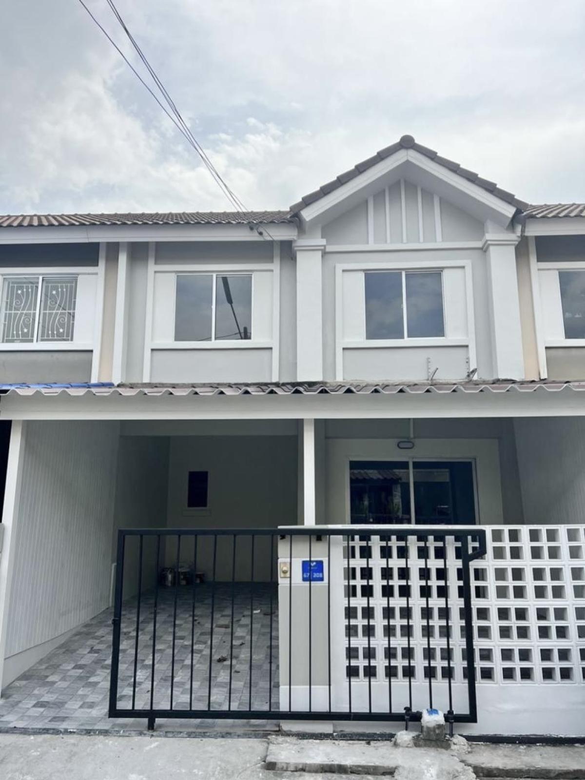 For SaleTownhomePathum Thani,Rangsit, Thammasat : For Sale Townhouse/Townhome  , Baan Pruksa 67 Lamlookka - Klong 2 , Khu Khot , Lam Luk Ka , Pathum Thani , CX-125688