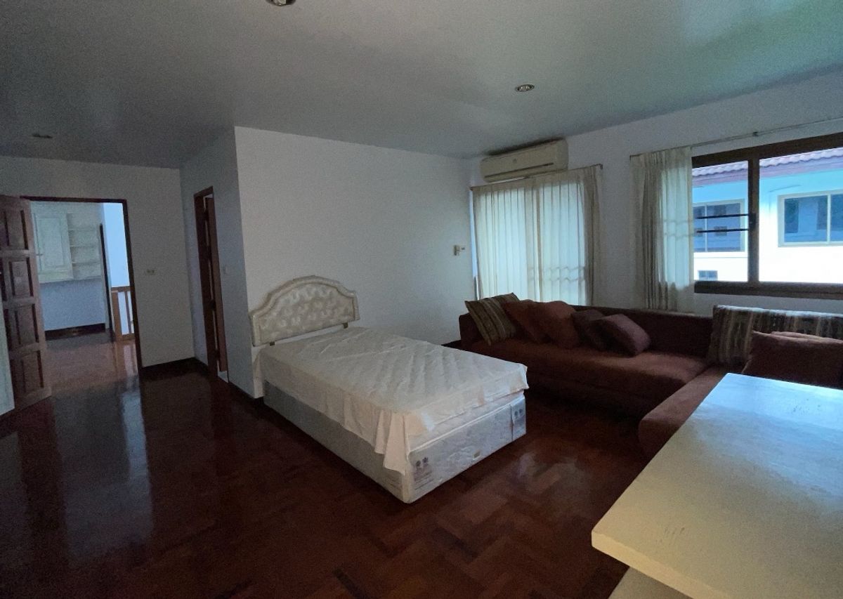 ให้เช่าบ้านพระราม 9 เพชรบุรีตัดใหม่ RCA : Single House for Rent Soi Soonvijai Thonglor / RCA / RAMA 9 / Sukhumvit Nearby NIST-BISB-BPS-EIS-AIS-ISB-MISB-RIS-RBIS-RAIS-KPIS International School