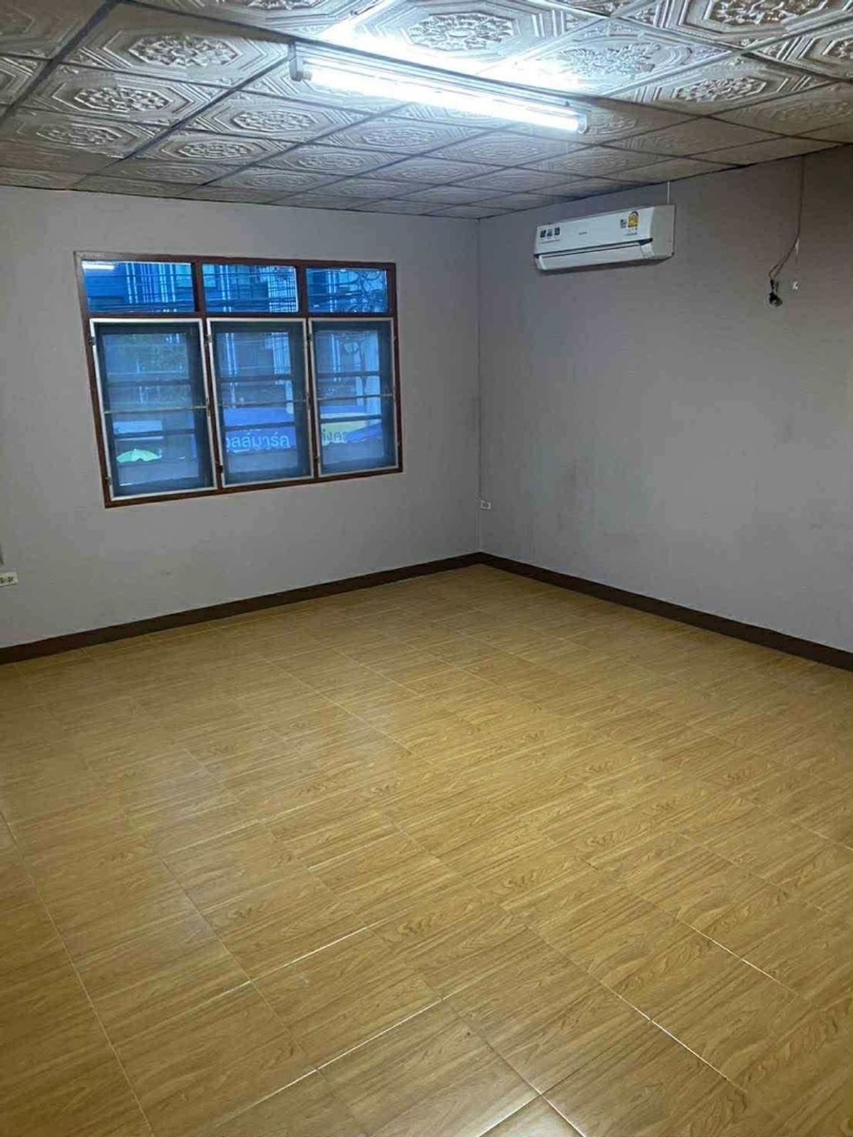 ให้เช่าร้านค้า/ตลาดนัดโชคชัย4 ลาดพร้าว71 : ปล่อยเช่า พื้นที่ทำธุรกิจ ร้านอาหาร กาแฟ เบเกอรี่ อาหารตามสั่ง ครัวกลาง ถนนสังคมสงเคราะห์ ปากซอย 26 แหล่ง ร้านอาหาร คาเฟ่ และที่พักอาศัย