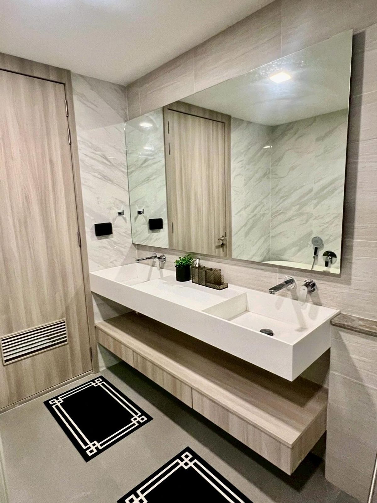 ให้เช่าคอนโดสุขุมวิท อโศก ทองหล่อ : 📌For RENT เช่า | FYNN Sukhumvit 31 - 3BR (113 sqm) 109,000 THB