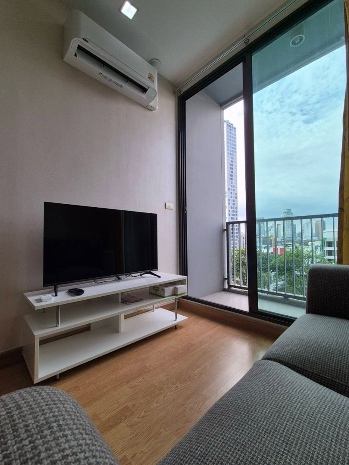 For RentCondoOnnut, Udomsuk : ✨🏙️💓 The room is available in the furniture, complete electrical appliances 📲🔥