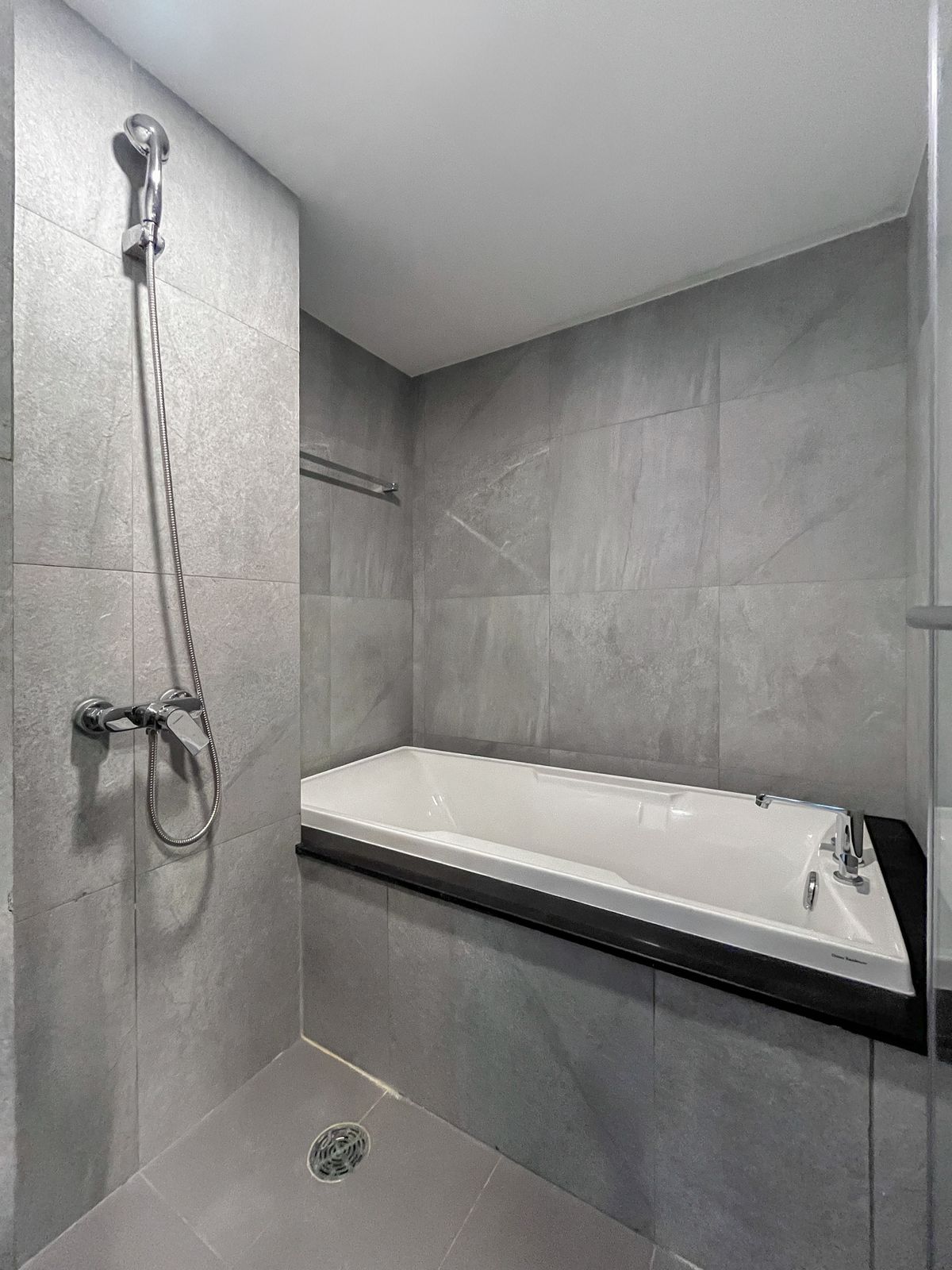 For SaleCondoSriracha Laem Chabang Ban Bueng : Foreigner Quota Dormy/Stasia Residence Sriracha for sale, price 1,990,000 baht [#hi1242]