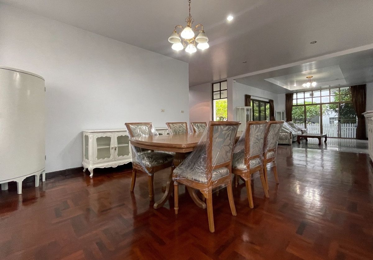 ให้เช่าบ้านพระราม 9 เพชรบุรีตัดใหม่ RCA : Single House for Rent Soi Soonvijai Thonglor / RCA / RAMA 9 / Sukhumvit Nearby NIST-BISB-BPS-EIS-AIS-ISB-MISB-RIS-RBIS-RAIS-KPIS International School