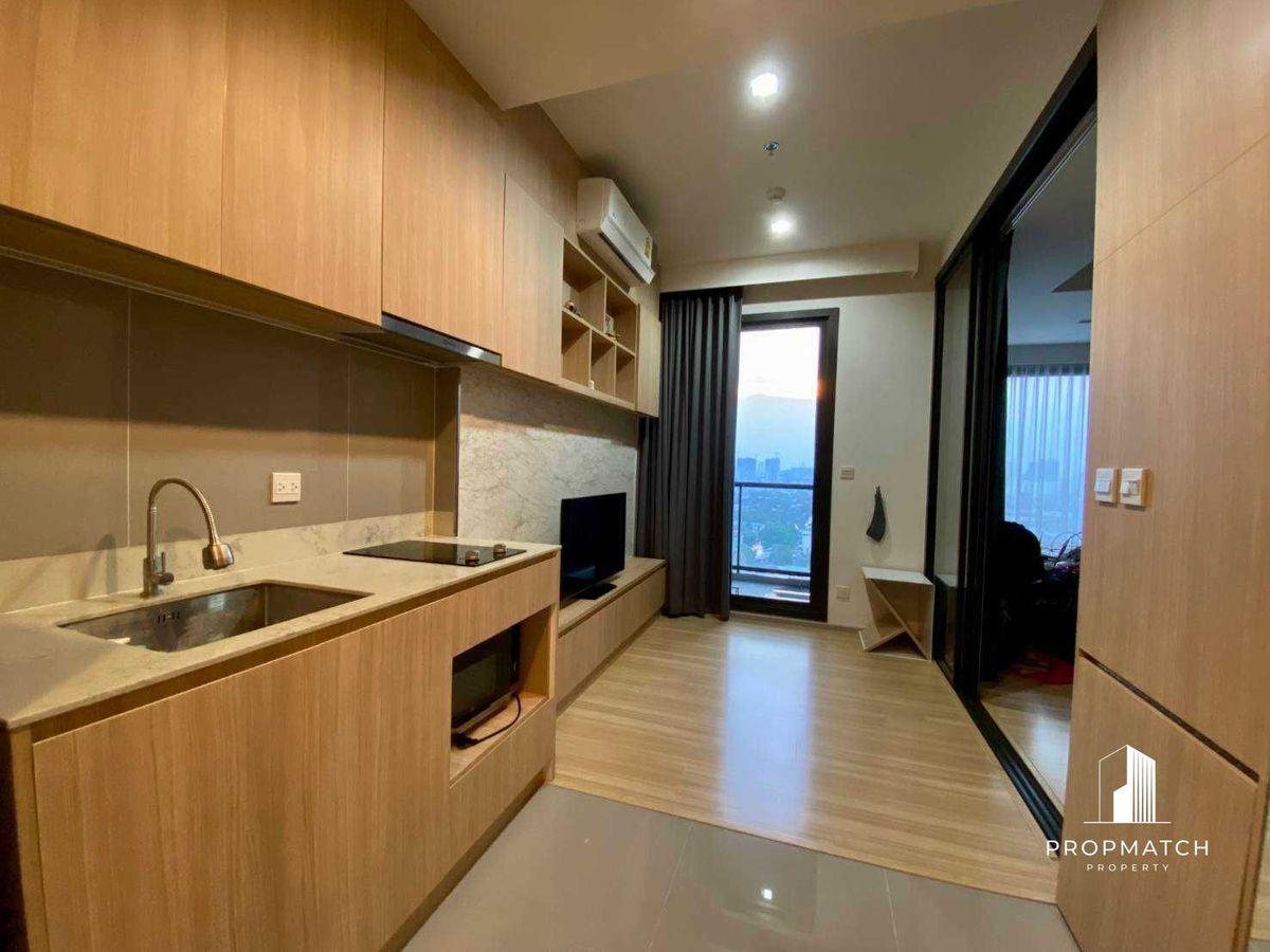 For SaleCondoSapankwai,Jatujak : Selling the best price !! M Jatujak (1Bad 1Bath 36 sqm.) Only 4.29 million baht. Tel.0806265693 Khun Bam