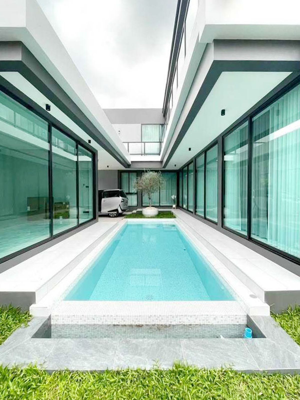 ให้เช่าบ้านเชียงใหม่ : Pool Villa ให้เช่าเดือนละ 75,000 บาท ใกล้รร.ปัญญาเด่นเพียง 5 นาที No.14H959