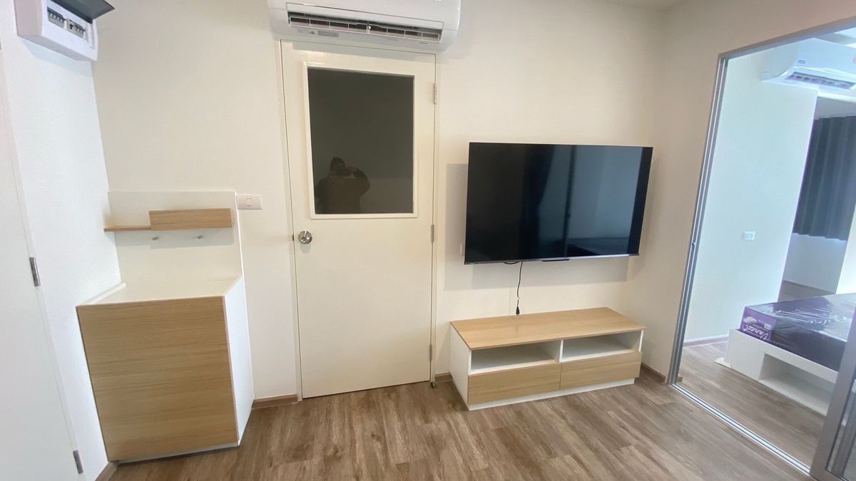 ให้เช่าคอนโดสมุทรปราการ สำโรง : Sena Kith Srinakarin - Sridan (Near Srinakarin Road)

Type      : 1 Bedroom / 1 Bathroom
Size       : 26 Sq.m
Floor      : 8th Floor (Corner Room), Building A
Price     : 7,500 baht/month