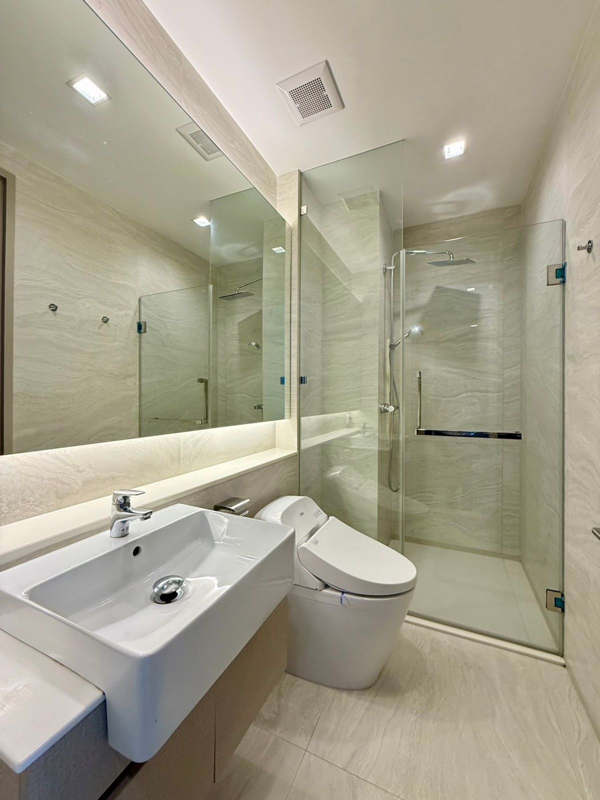 For RentCondoRatchathewi,Phayathai : ⚜️ Best Price for Rent 1 Bedroom Close to Siam Paragon ⚜️