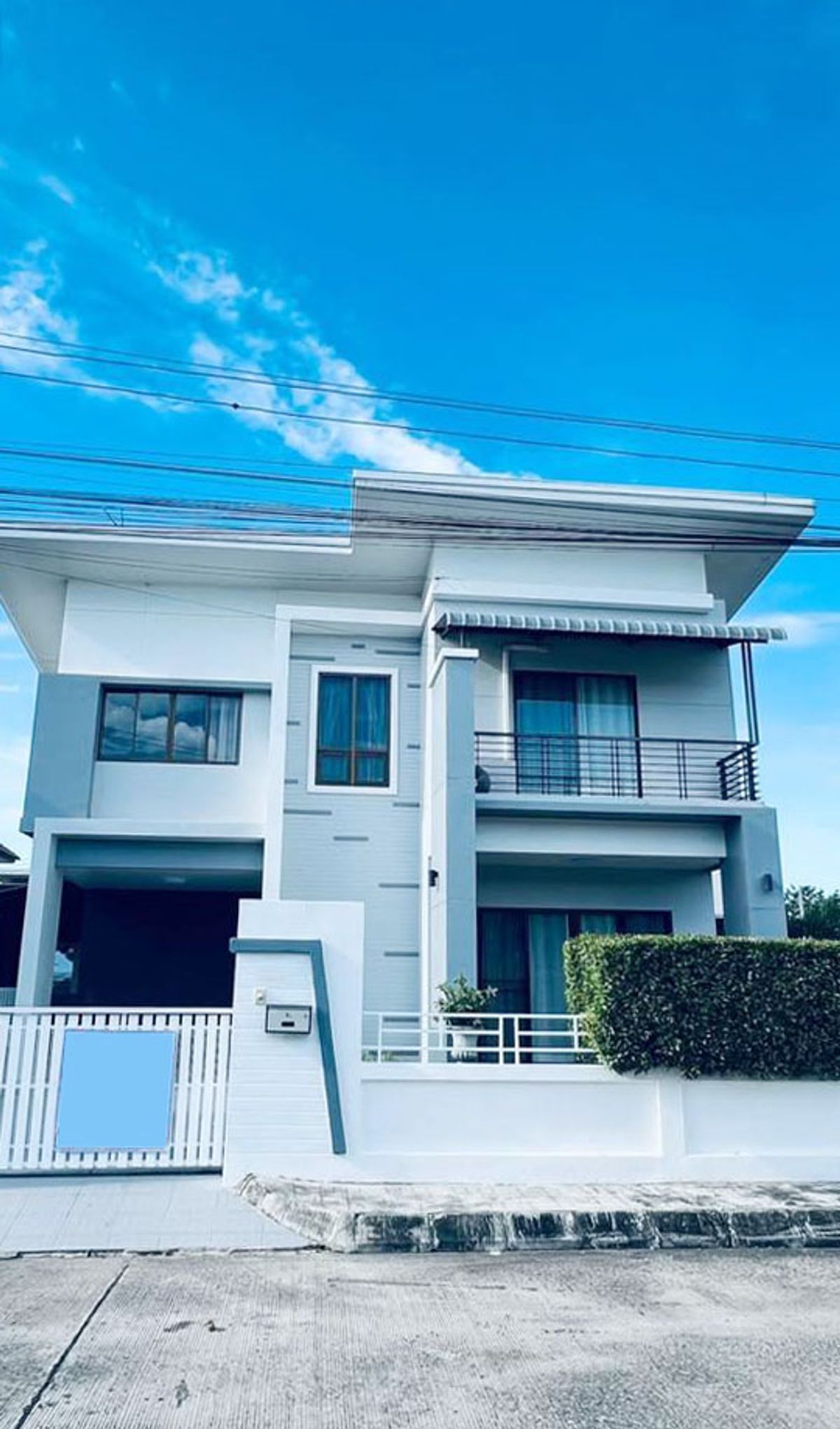 ให้เช่าบ้านเชียงใหม่ : บ้านในโครงการ ให้เช่าเดือนละ 28,000 บาท ใกล้กาดฝรั่ง No.14H405