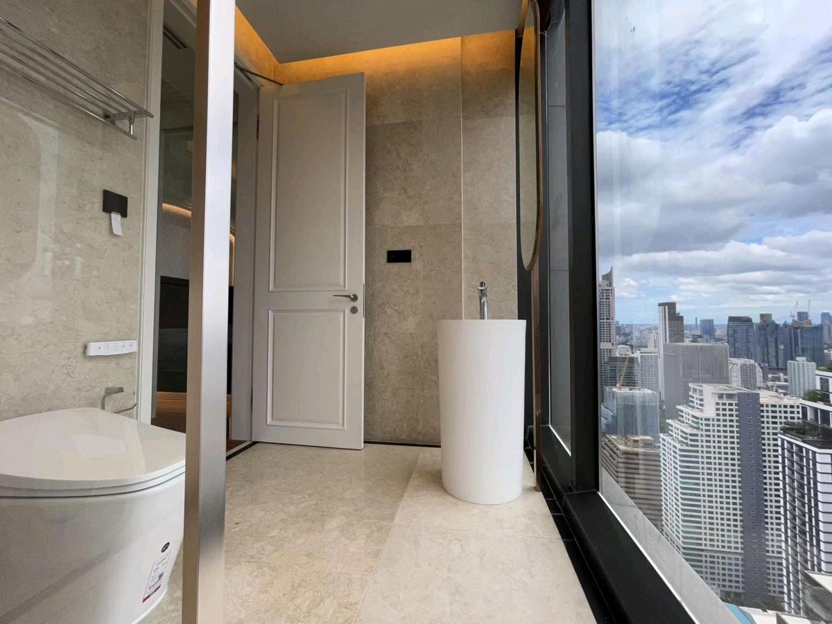 CondoRama9, Petchburi, RCA : 📌For RENT & SALE Rental and Sale | The ESSE at Singha Complex Penthouse - 3B (244 SQM) 500,000 THB / Month / 129MB