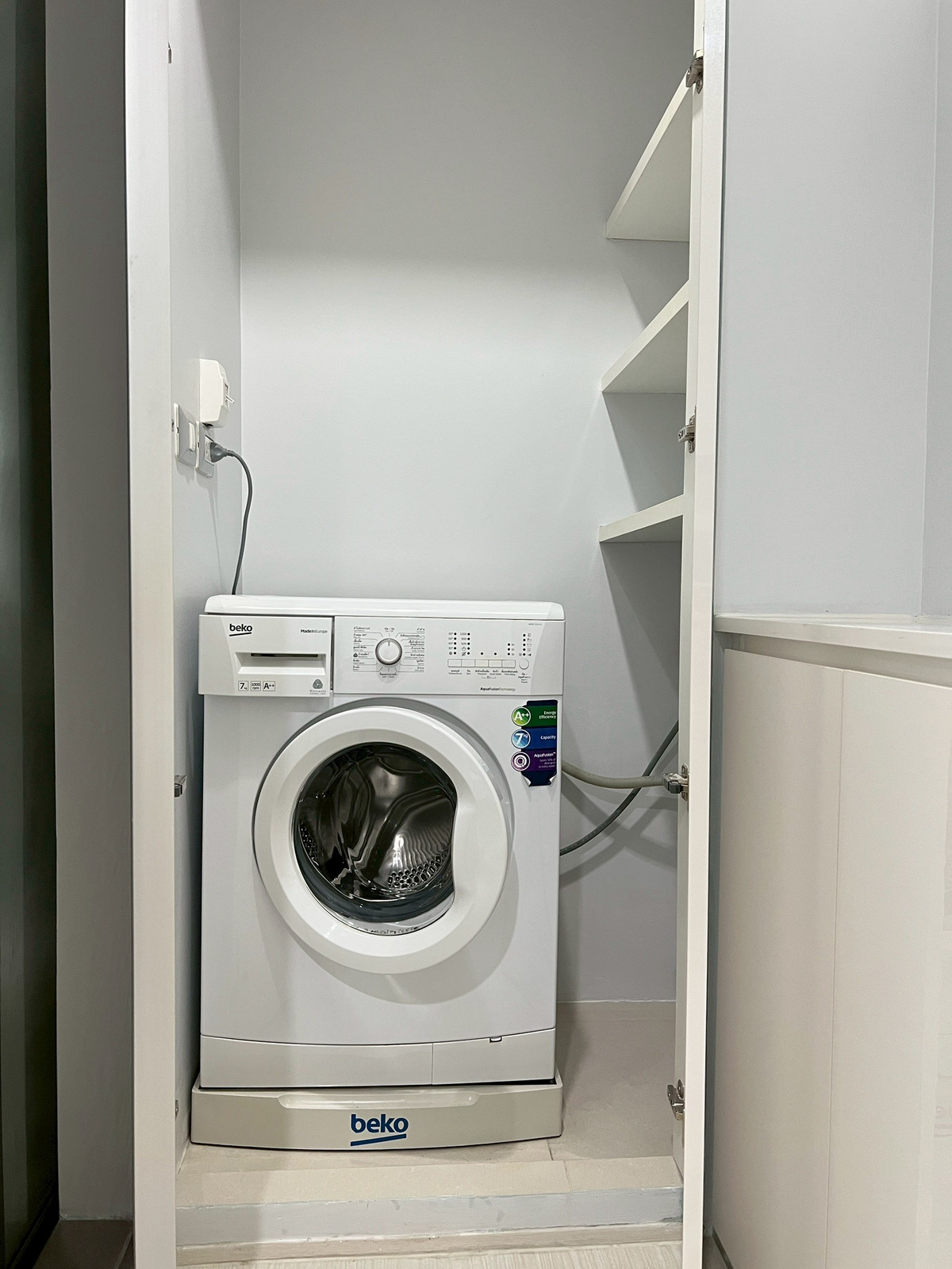 For RentCondoSukhumvit, Asoke, Thonglor : ✨ GT15861 | Condo Rhythm Sukhumvit 42, convenient transportation. Near the BTS Skytrain, there is a shuttle, beautiful room, fully furnished, ready to move in!!