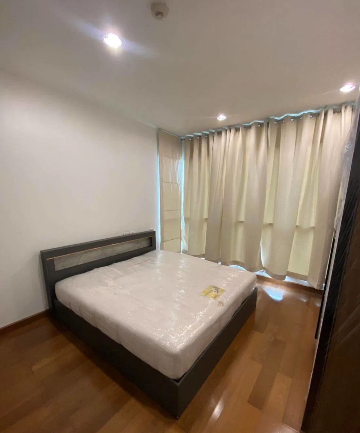 ให้เช่าคอนโดวิทยุ ชิดลม หลังสวน : The Address Chidlom Eng 中 日 Please add LINE ID @806qphgn o8415o5483