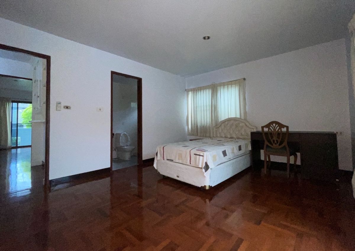 ให้เช่าบ้านพระราม 9 เพชรบุรีตัดใหม่ RCA : Single House for Rent Soi Soonvijai Thonglor / RCA / RAMA 9 / Sukhumvit Nearby NIST-BISB-BPS-EIS-AIS-ISB-MISB-RIS-RBIS-RAIS-KPIS International School