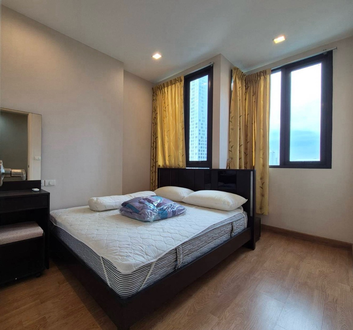 For RentCondoOnnut, Udomsuk : ✨🏙️💓 The room is available in the furniture, complete electrical appliances 📲🔥