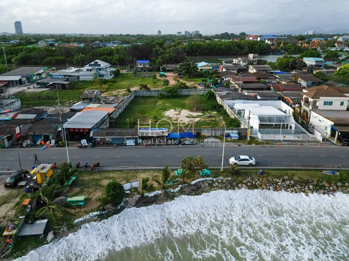 ขายที่ดินระยอง : ✨ ที่ดินติดทะเลจริง หาดแสงจันทร์ 1 ไร่ ทำเลที่ใครก็อยากได้ ✨ (FOR SALE) NUT2186