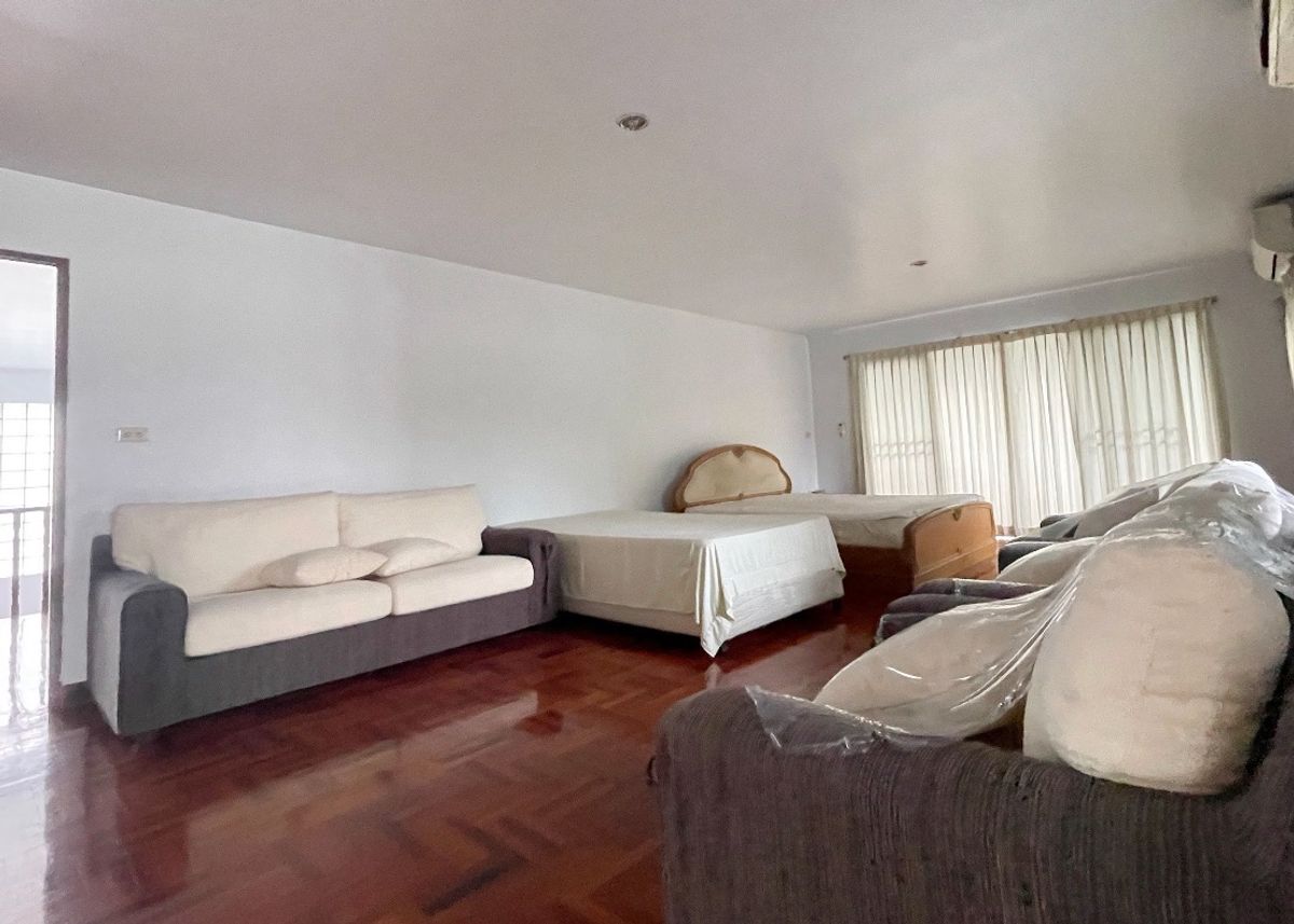 ให้เช่าบ้านพระราม 9 เพชรบุรีตัดใหม่ RCA : Single House for Rent Soi Soonvijai Thonglor / RCA / RAMA 9 / Sukhumvit Nearby NIST-BISB-BPS-EIS-AIS-ISB-MISB-RIS-RBIS-RAIS-KPIS International School