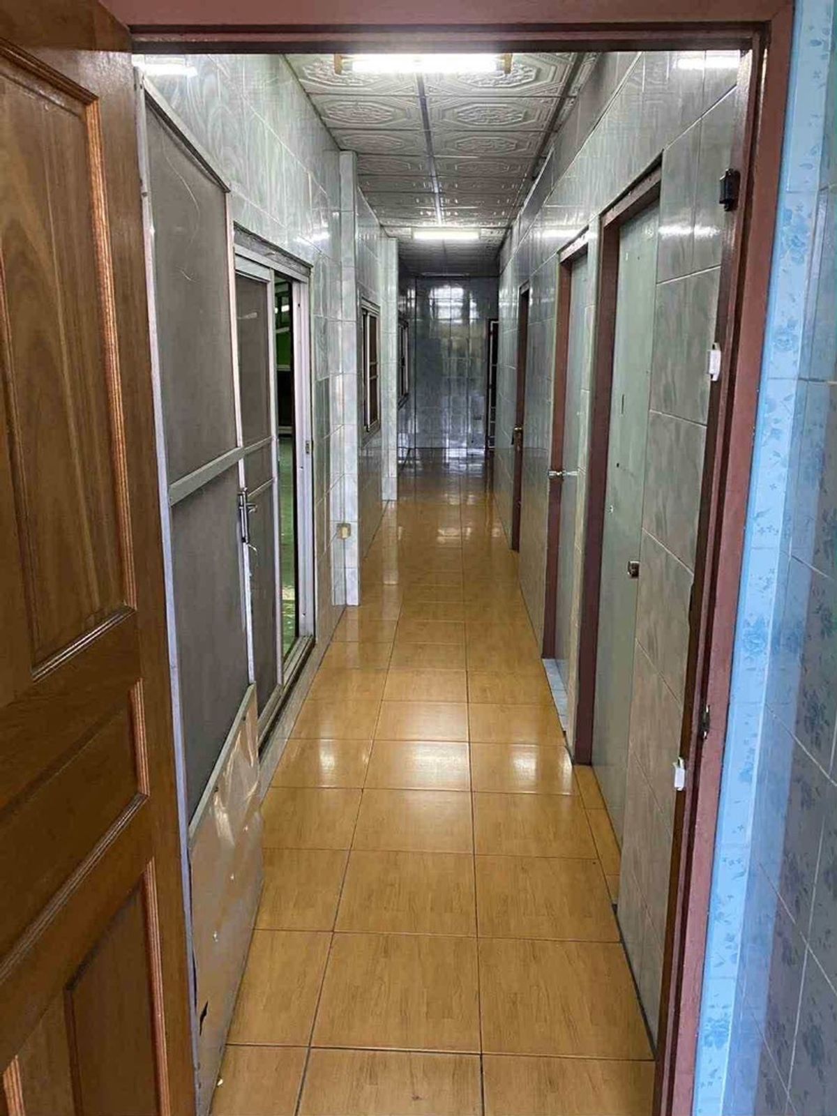 ให้เช่าร้านค้า/ตลาดนัดโชคชัย4 ลาดพร้าว71 : ปล่อยเช่า พื้นที่ทำธุรกิจ ร้านอาหาร กาแฟ เบเกอรี่ อาหารตามสั่ง ครัวกลาง ถนนสังคมสงเคราะห์ ปากซอย 26 แหล่ง ร้านอาหาร คาเฟ่ และที่พักอาศัย