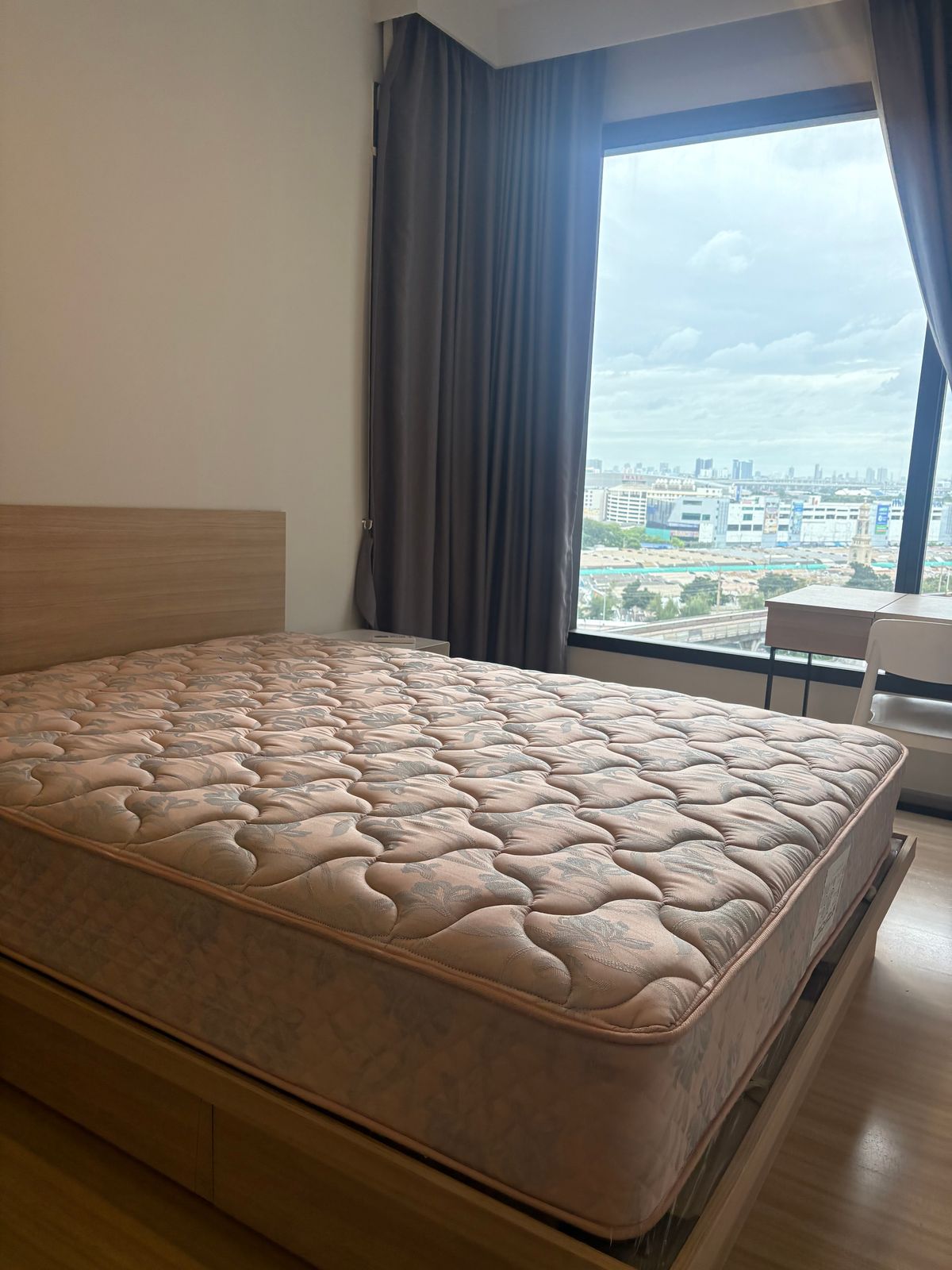 For RentCondoSapankwai,Jatujak : ⚡️flash deal⚡️ M Jatujuk 2B2B 58 SQM 28,000🔥 only