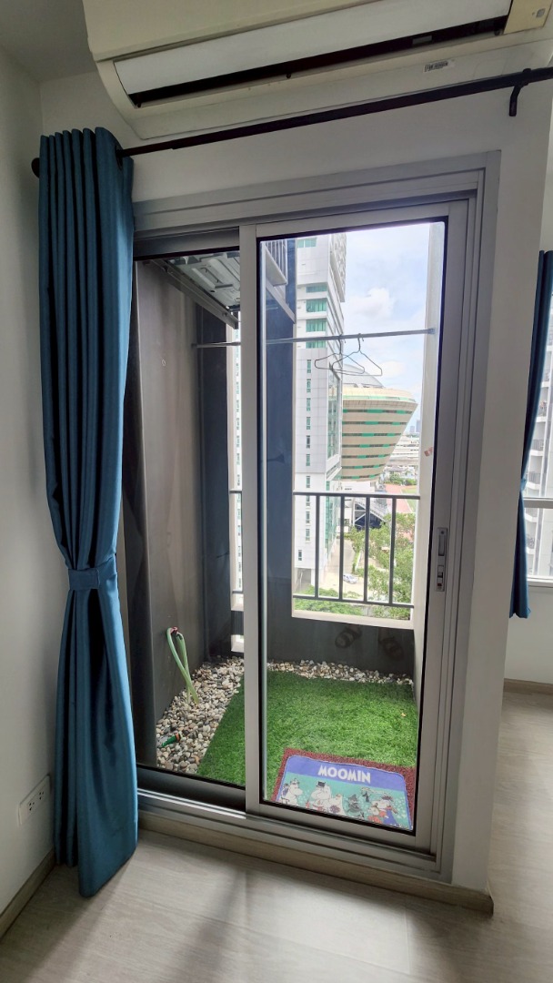 ขายคอนโดบางซื่อ วงศ์สว่าง เตาปูน : 🔥ขายด่วนๆ ราคาต่อรองกันได้ 🔥 คอนโด แชปเตอร์วัน ชายน์ บางโพ ขนาด 22.48 ตร.ม. ชั้น 12 ใกล้ลิฟท์ เดินทางสะดวกมาก มี 7-11 ในโครงการ อยู่ใกล้โรงเรียนโยธินบูรณะ / ห้างเกต์เวย์ บางซื่อ / MRT บางโพ / รพ. บางโพเพียง 600 เมตร